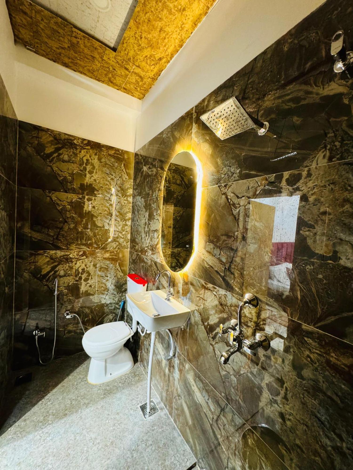 Aura Homestay Варанасі Екстер'єр фото